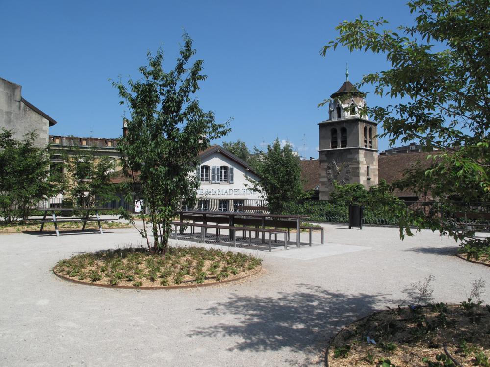 Terrasse Agrippa-d'Aubigné.